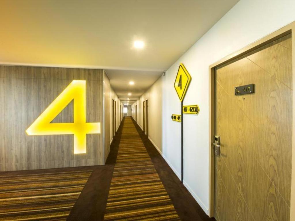 The Circle Hotel Buriram Exterior photo