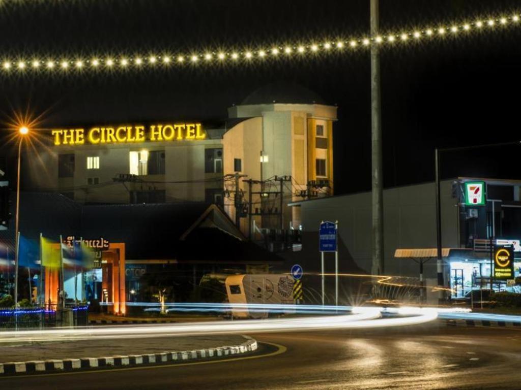 The Circle Hotel Buriram Exterior photo