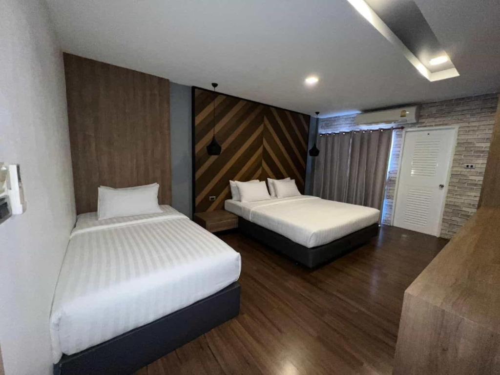 The Circle Hotel Buriram Exterior photo