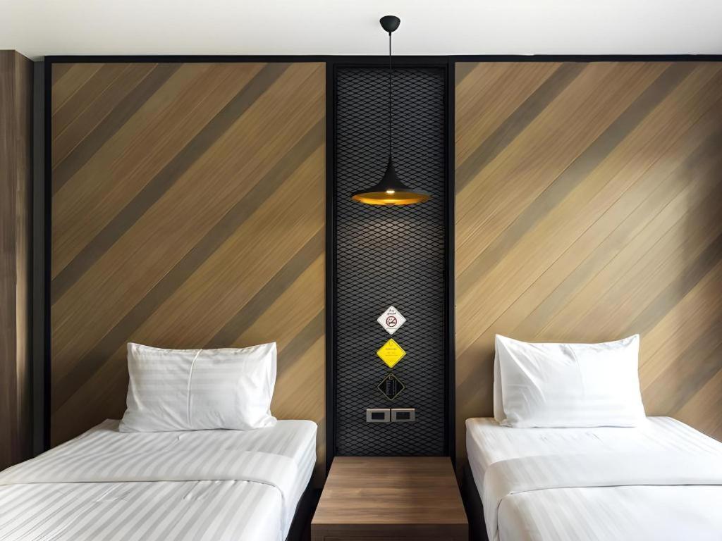 The Circle Hotel Buriram Exterior photo